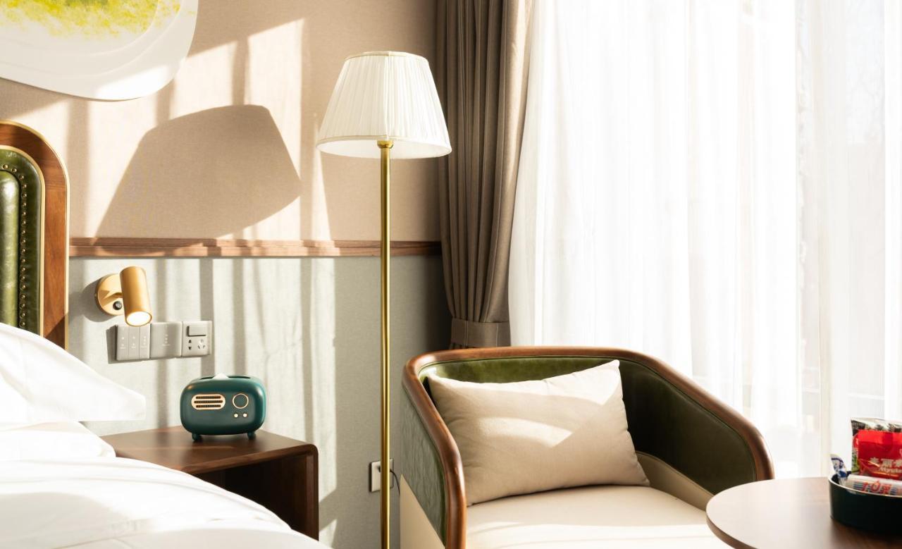 Nost Algia S Hotel Near Beijing Cbd - Cctv, China Zun, Skp And Sanlitun, Tian'Anmen Square, Forbidden City, Free Daily Necessities, Free Night Snack, Free Laundry, English Communication Well, Free Travel Advice , Free Gymnastic, Εξωτερικό φωτογραφία