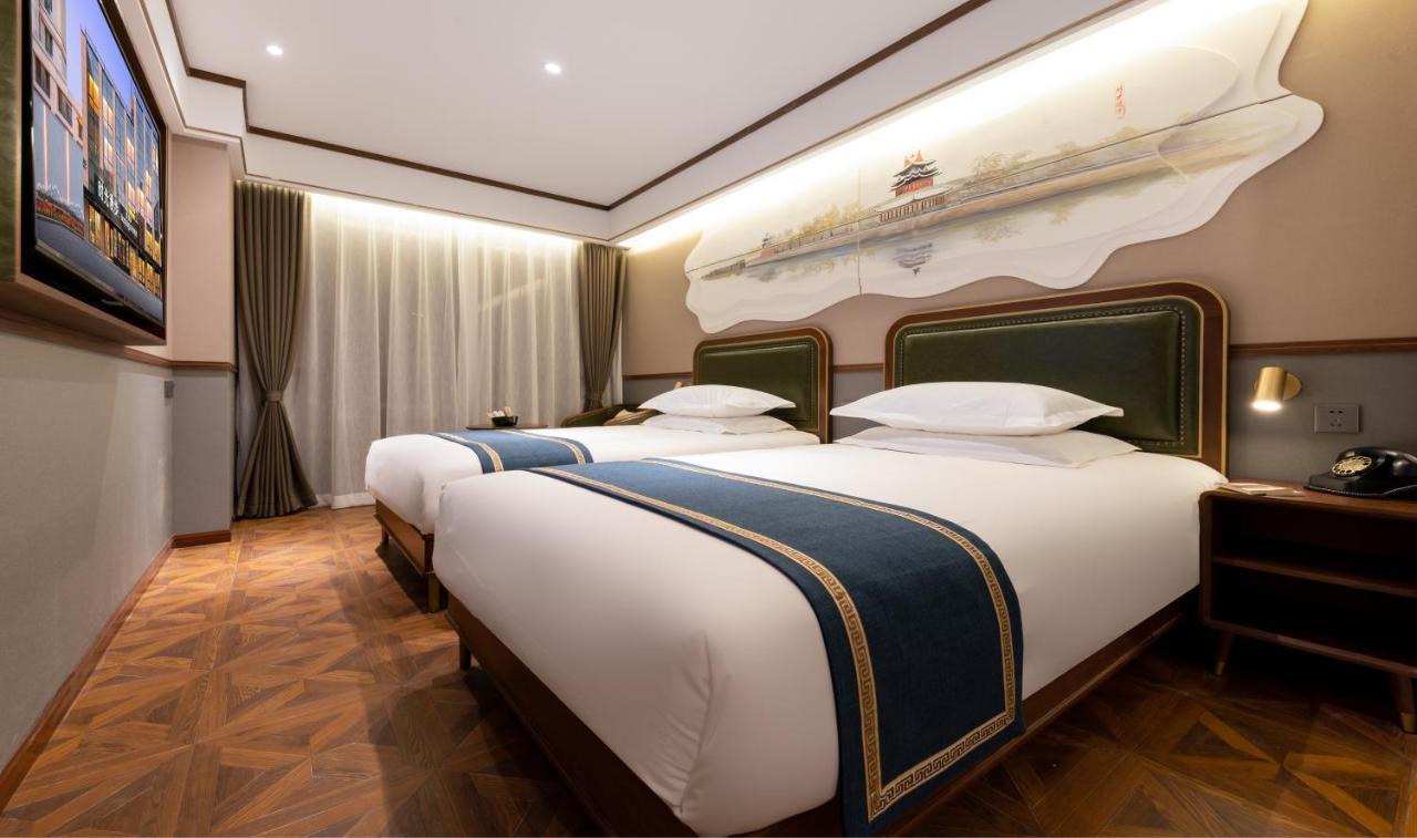 Nost Algia S Hotel Near Beijing Cbd - Cctv, China Zun, Skp And Sanlitun, Tian'Anmen Square, Forbidden City, Free Daily Necessities, Free Night Snack, Free Laundry, English Communication Well, Free Travel Advice , Free Gymnastic, Εξωτερικό φωτογραφία